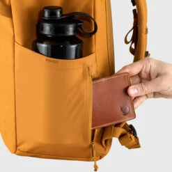 Fjallraven FJÄLLRÄVEN ULVÖ ROLLTOP 30 RED GOLD 23 13 Fjallraven FJÄLLRÄVEN ULVÖ ROLLTOP 30 RED GOLD 23 -Fjallraven 9 127572 23312 171 05