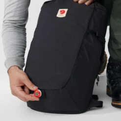 Fjallraven FJÄLLRÄVEN ULVÖ ROLLTOP 30 BLACK 23 -Fjallraven 9 127573 23312 550 03