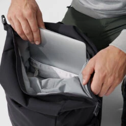 Fjallraven FJÄLLRÄVEN ULVÖ ROLLTOP 30 BLACK 23 -Fjallraven 9 127573 23312 550 05